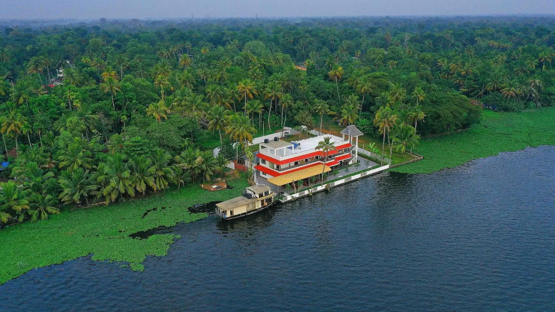 Vembanad Village Backwater Resort Alappuzha