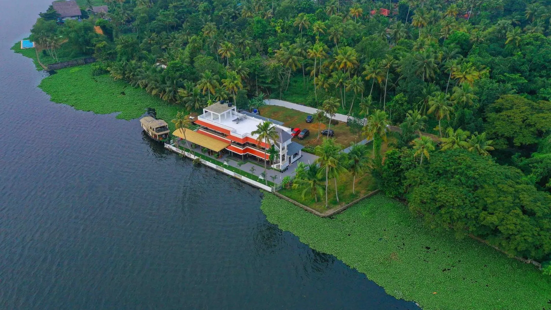 Vembanad Village Backwater Resort Alappuzha 0*,  India